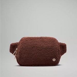 Lululemon Large Brown Sherpa Bag - NWT